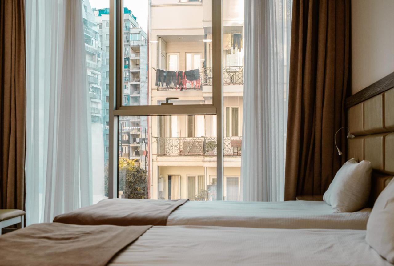 Hotel Green Glass Batumi Kültér fotó