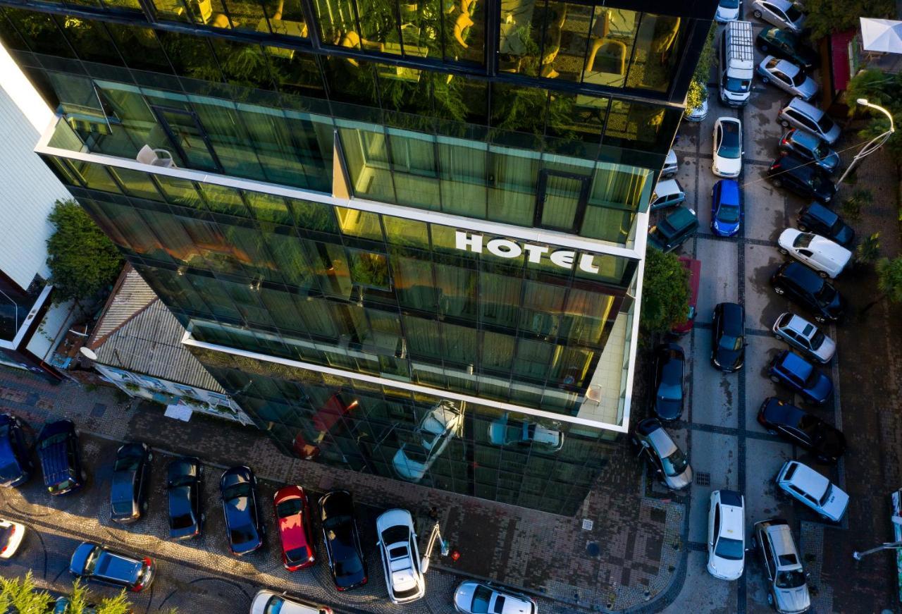 Hotel Green Glass Batumi Kültér fotó