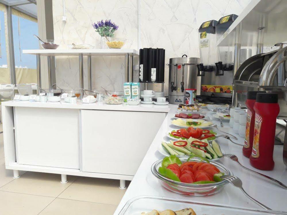 Hotel Green Glass Batumi Kültér fotó