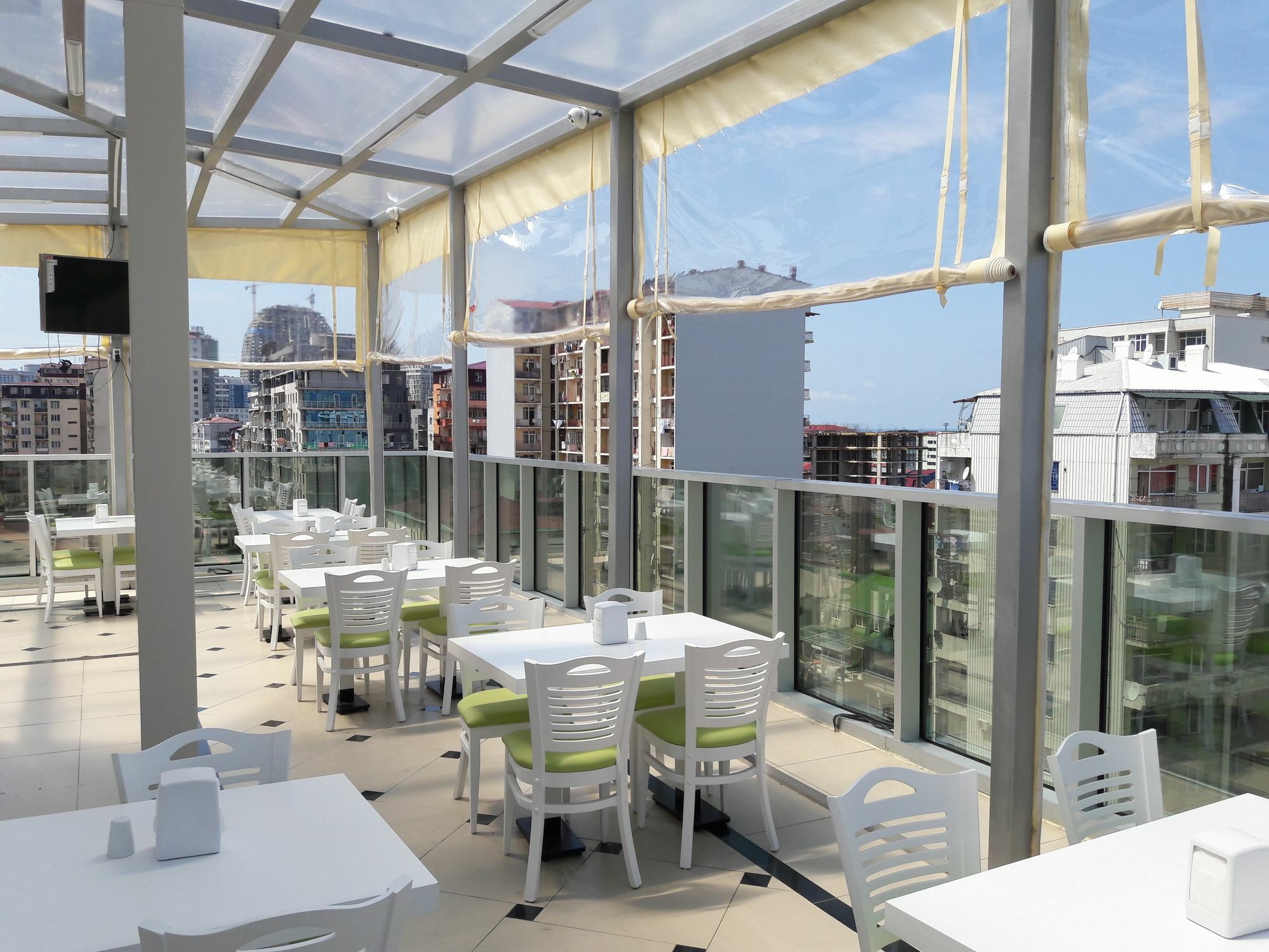 Hotel Green Glass Batumi Kültér fotó